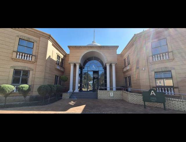 BUSINESS PROPERTY TO RENT IN BRYANSTON